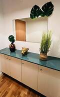 Modern City Center 2 Bedroom Apartment