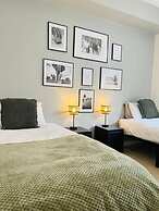 Modern City Center 2 Bedroom Apartment