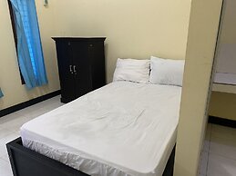 OYO Life 93258 Kos Sahabat