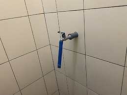 OYO Life 93258 Kos Sahabat