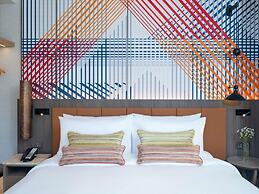 Mercure Bangkok Surawong