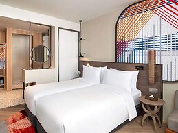 Mercure Bangkok Surawong