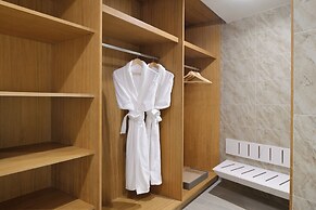 Mövenpick Hotel And Hotel Apartments Ghala Muscat