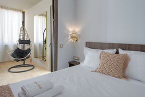 Royal Gold City Suites