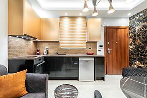 Royal Gold City Suites