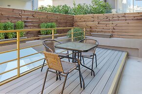 Royal Gold City Suites