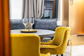 Royal Gold City Suites