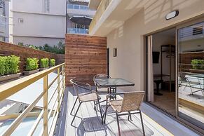 Royal Gold City Suites