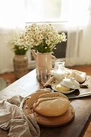 Royal Gold City Suites