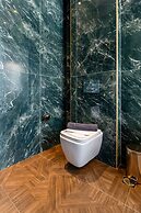 Royal Gold City Suites