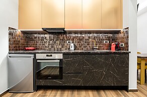 Royal Gold City Suites