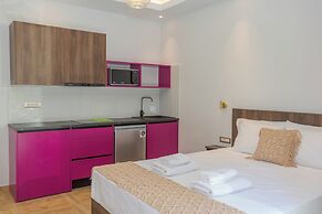 Royal Gold City Suites