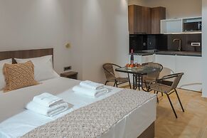 Royal Gold City Suites