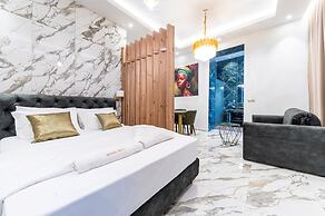 Royal Gold City Suites