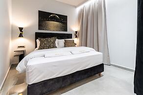 Royal Gold City Suites