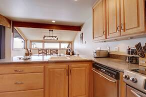 Vp211 Village Point 2 Bedroom Condo by RedAwning