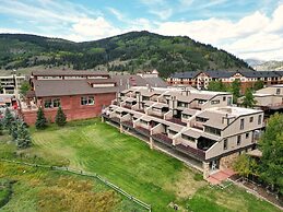 Vp211 Village Point 2 Bedroom Condo by RedAwning