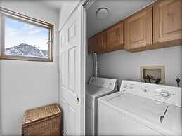 Vp211 Village Point 2 Bedroom Condo by RedAwning