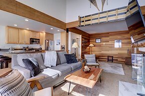 Vp211 Village Point 2 Bedroom Condo by RedAwning