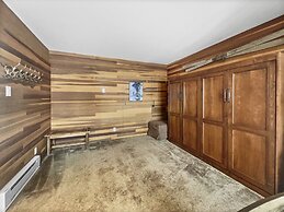 Vp211 Village Point 2 Bedroom Condo by RedAwning