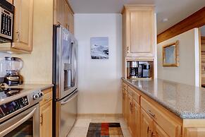 Vp211 Village Point 2 Bedroom Condo by RedAwning
