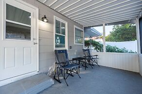 Barefoot Bungalow 2 Bedroom Home by RedAwning