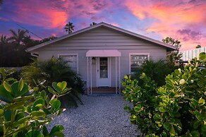 Barefoot Bungalow 2 Bedroom Home by RedAwning
