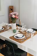 Bauhaus Apartment - LoftAffair