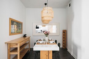 Bauhaus Apartment - LoftAffair