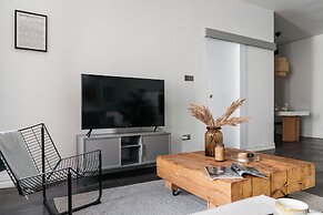 Bauhaus Apartment - LoftAffair