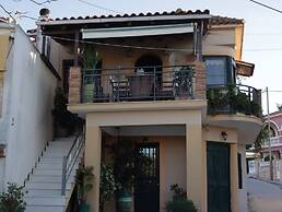 Dionysia's House With A Sea View Veranda!