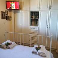 Dionysia's House With A Sea View Veranda!