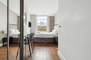 London Collection Golden Square