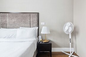 London Collection Golden Square