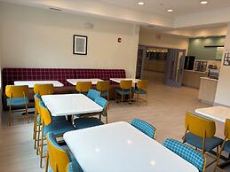 Garner Hotel Mahwah by IHG