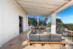 3686 Villa de Bellis by Perle di Puglia