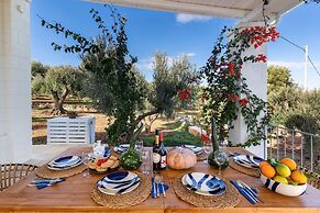 3686 Villa de Bellis by Perle di Puglia