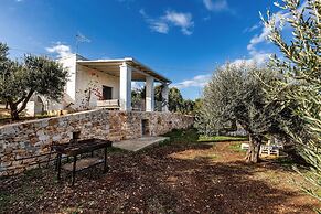 3686 Villa de Bellis by Perle di Puglia