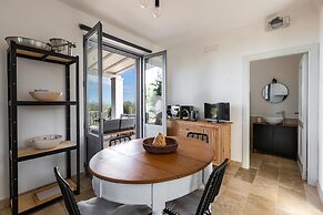 3686 Villa de Bellis by Perle di Puglia