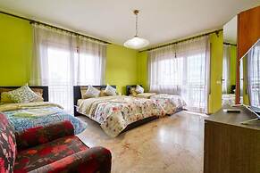 Holly Venice Apartment