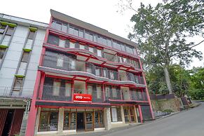 OYO Life 90035 Merci Club