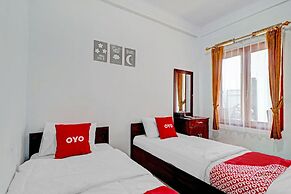 OYO Life 90570 Heboh Guest House Syariah