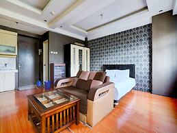 OYO Life 93086 Apartemen The Suite Metro By Abbah Property