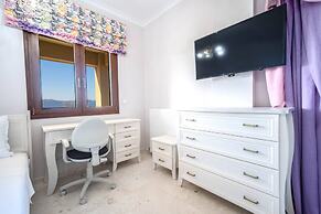 Karyo Villa,- 4bd, 3min On Foot From The Beach!