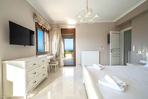 Karyo Villa,- 4bd, 3min On Foot From The Beach!