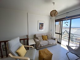 Ba a - With a bay View