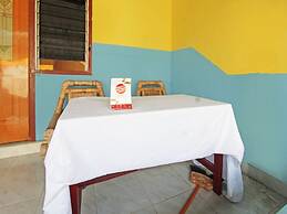 OYO Life 92960 Rumah Kos Kita