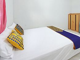 OYO Life 92960 Rumah Kos Kita