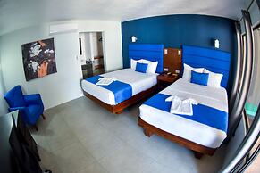 Republik Hotel, Bistro and Disco on Site