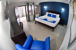 Republik Hotel, Bistro and Disco on Site